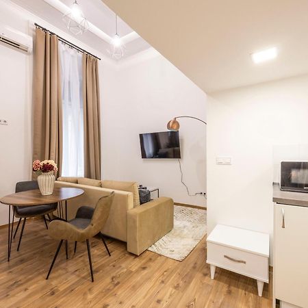Charming Grand Residence In The Heart Of Boedapest Buitenkant foto