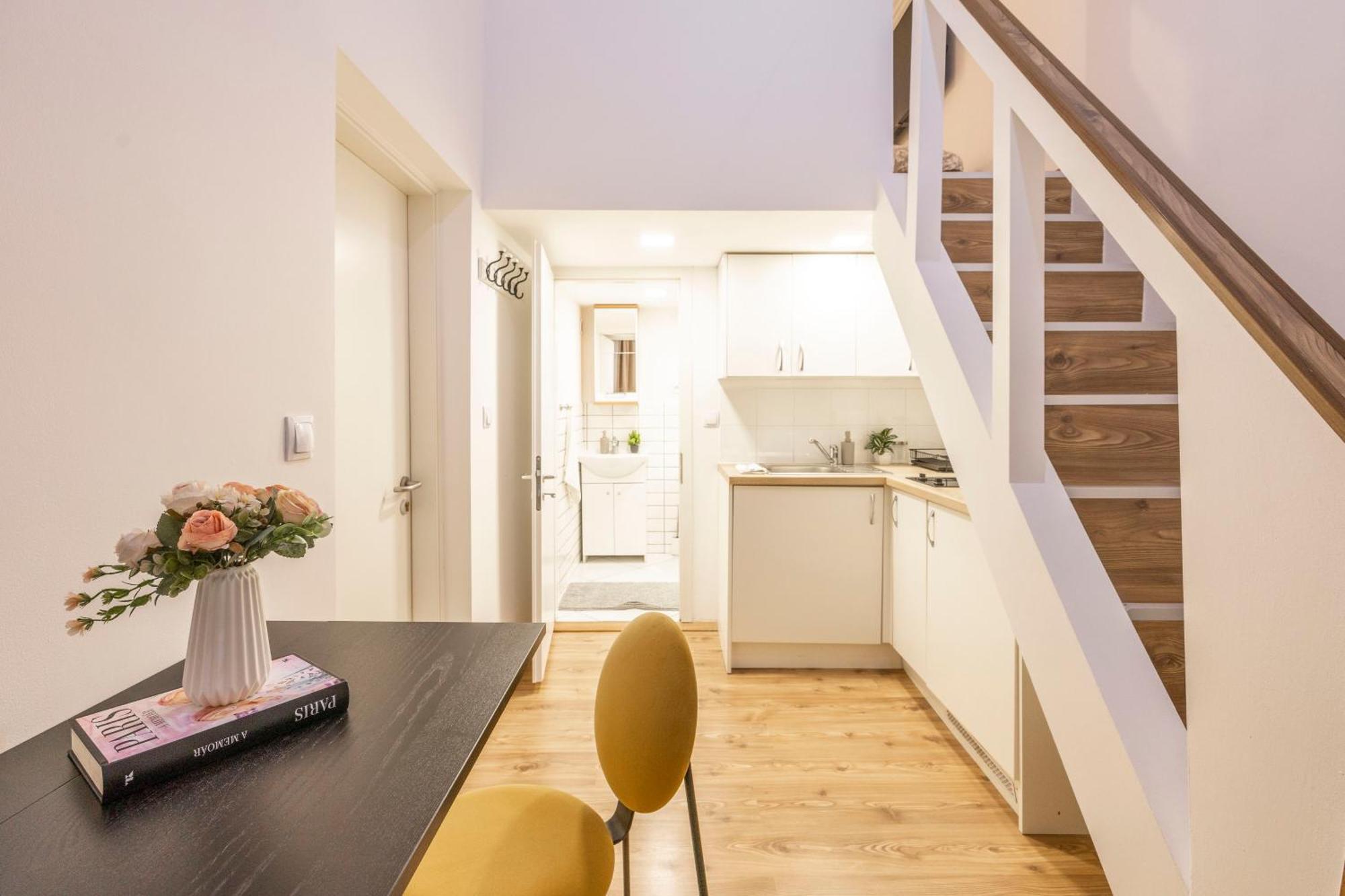 Charming Grand Residence In The Heart Of Boedapest Buitenkant foto