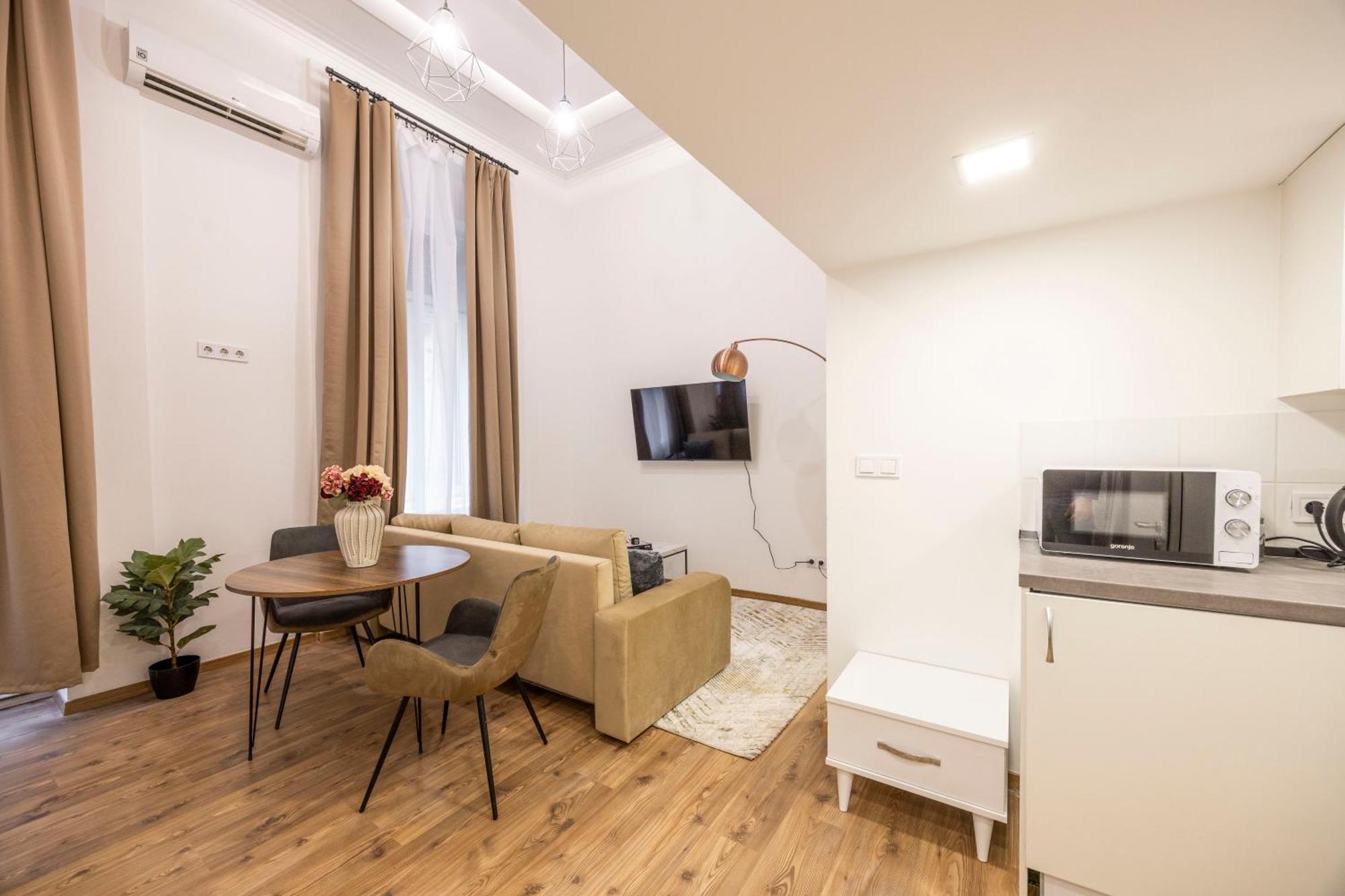 Charming Grand Residence In The Heart Of Boedapest Buitenkant foto